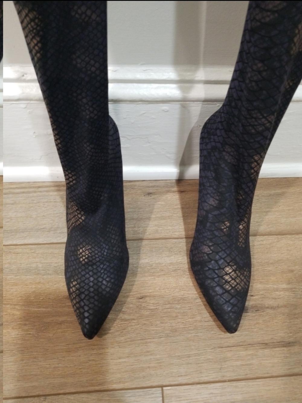 Black Snake-Embossed Pointed Toe Women's Stocking Boots